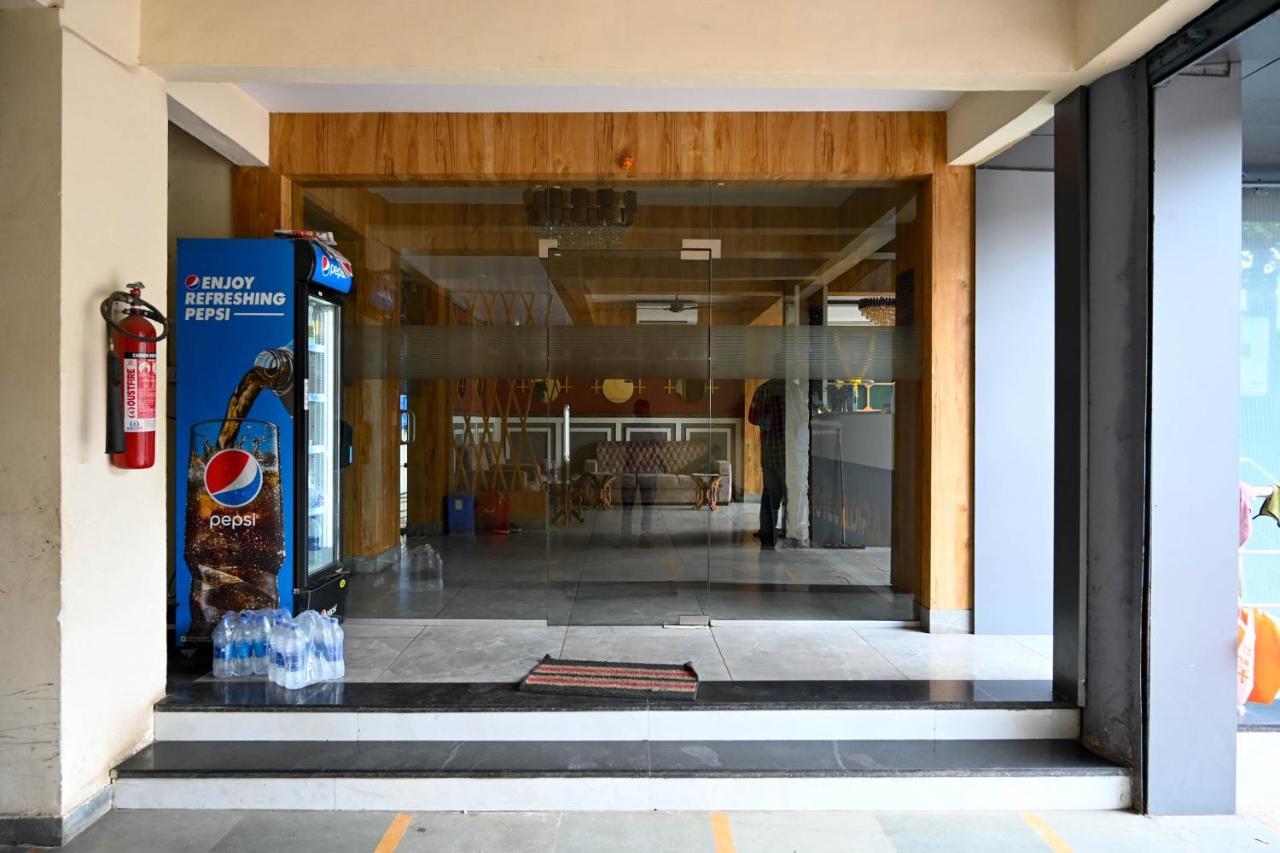 Adiraj Residency Otel Navi Mumbai Dış mekan fotoğraf