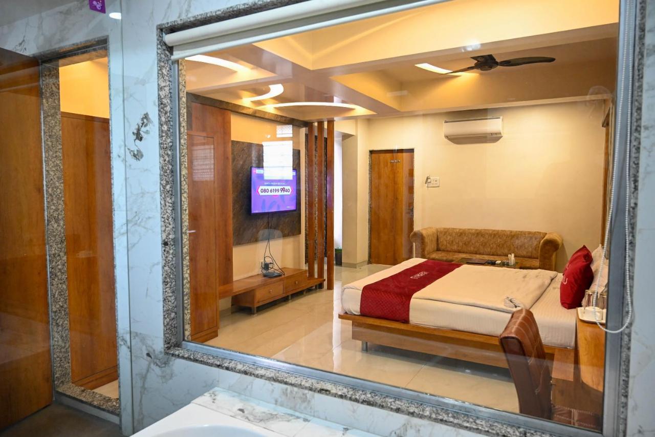 Adiraj Residency Otel Navi Mumbai Dış mekan fotoğraf