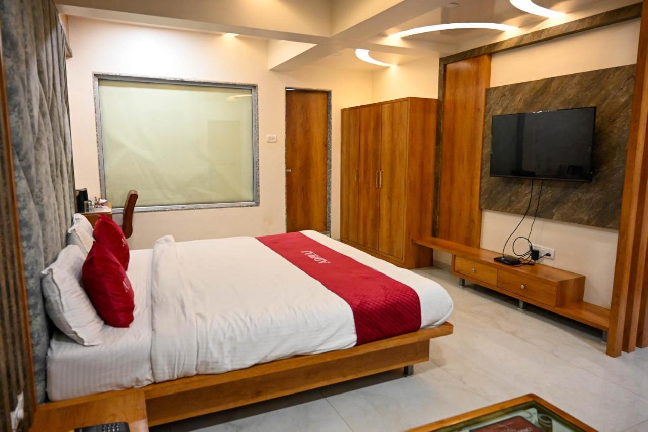 Adiraj Residency Otel Navi Mumbai Dış mekan fotoğraf