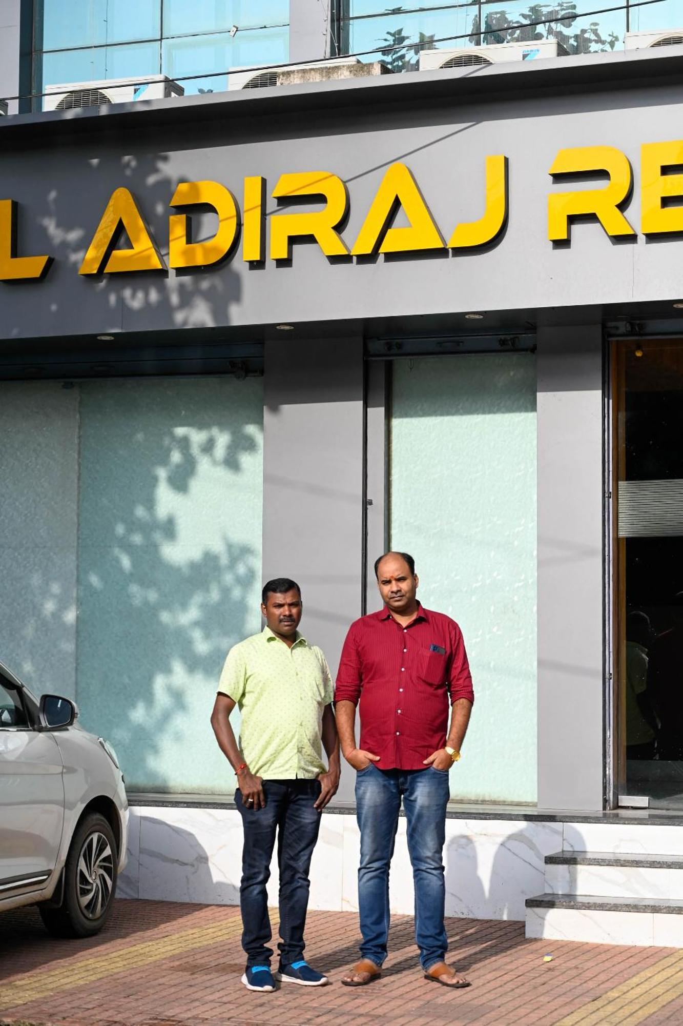 Adiraj Residency Otel Navi Mumbai Dış mekan fotoğraf
