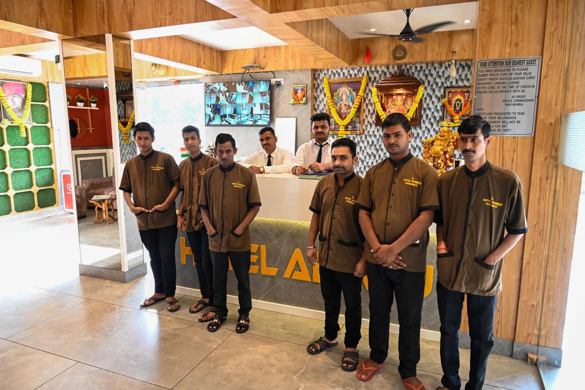 Adiraj Residency Otel Navi Mumbai Dış mekan fotoğraf