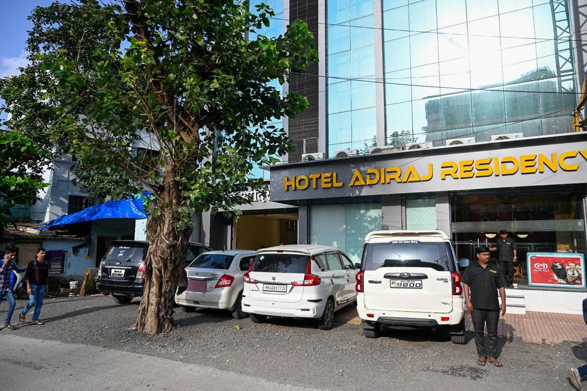 Adiraj Residency Otel Navi Mumbai Dış mekan fotoğraf