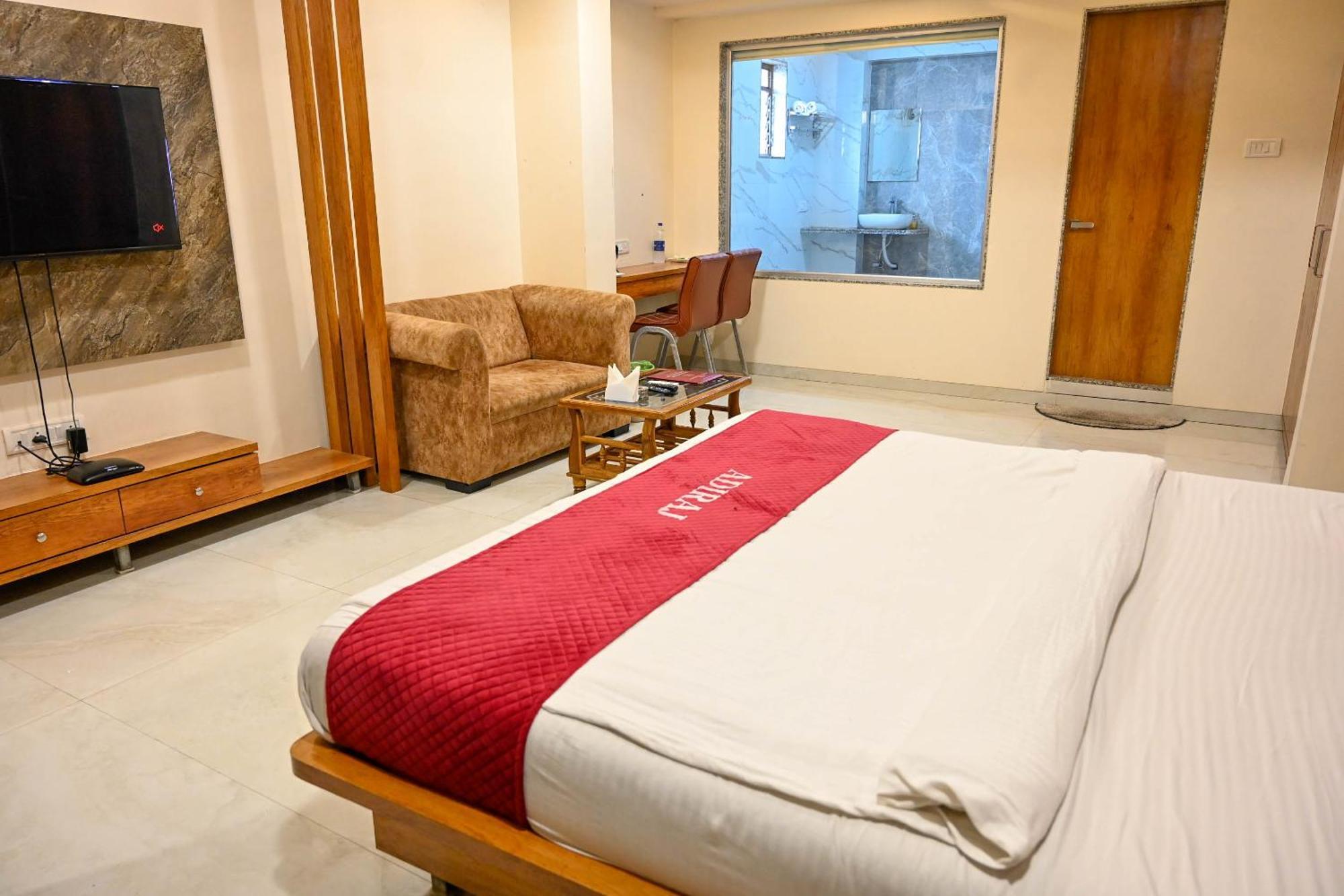 Adiraj Residency Otel Navi Mumbai Dış mekan fotoğraf