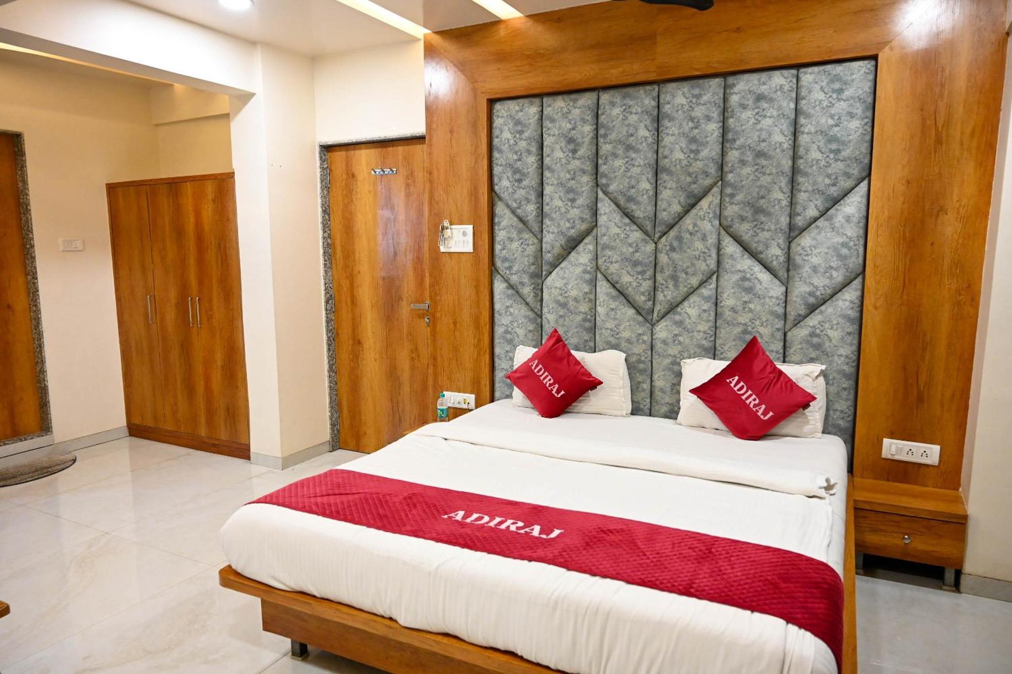 Adiraj Residency Otel Navi Mumbai Dış mekan fotoğraf