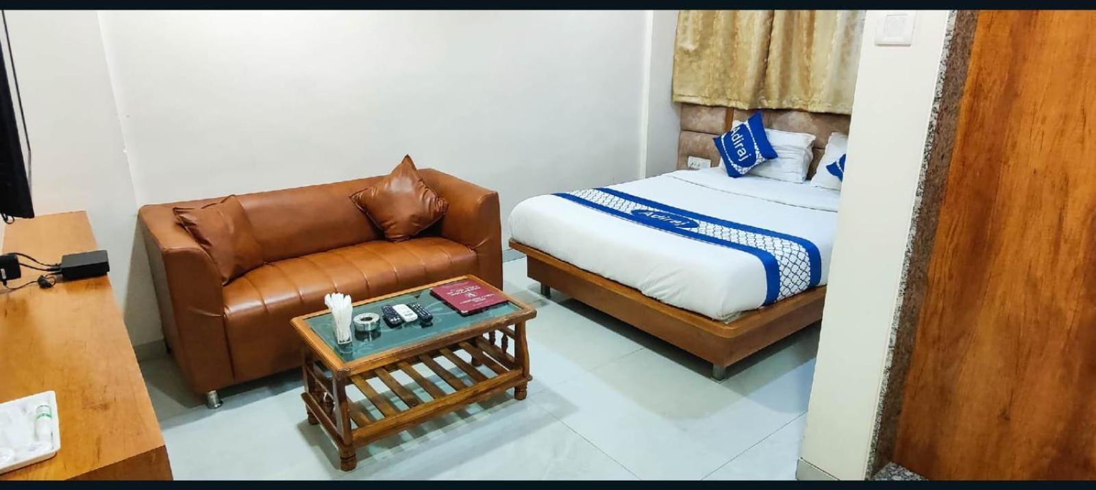 Adiraj Residency Otel Navi Mumbai Dış mekan fotoğraf