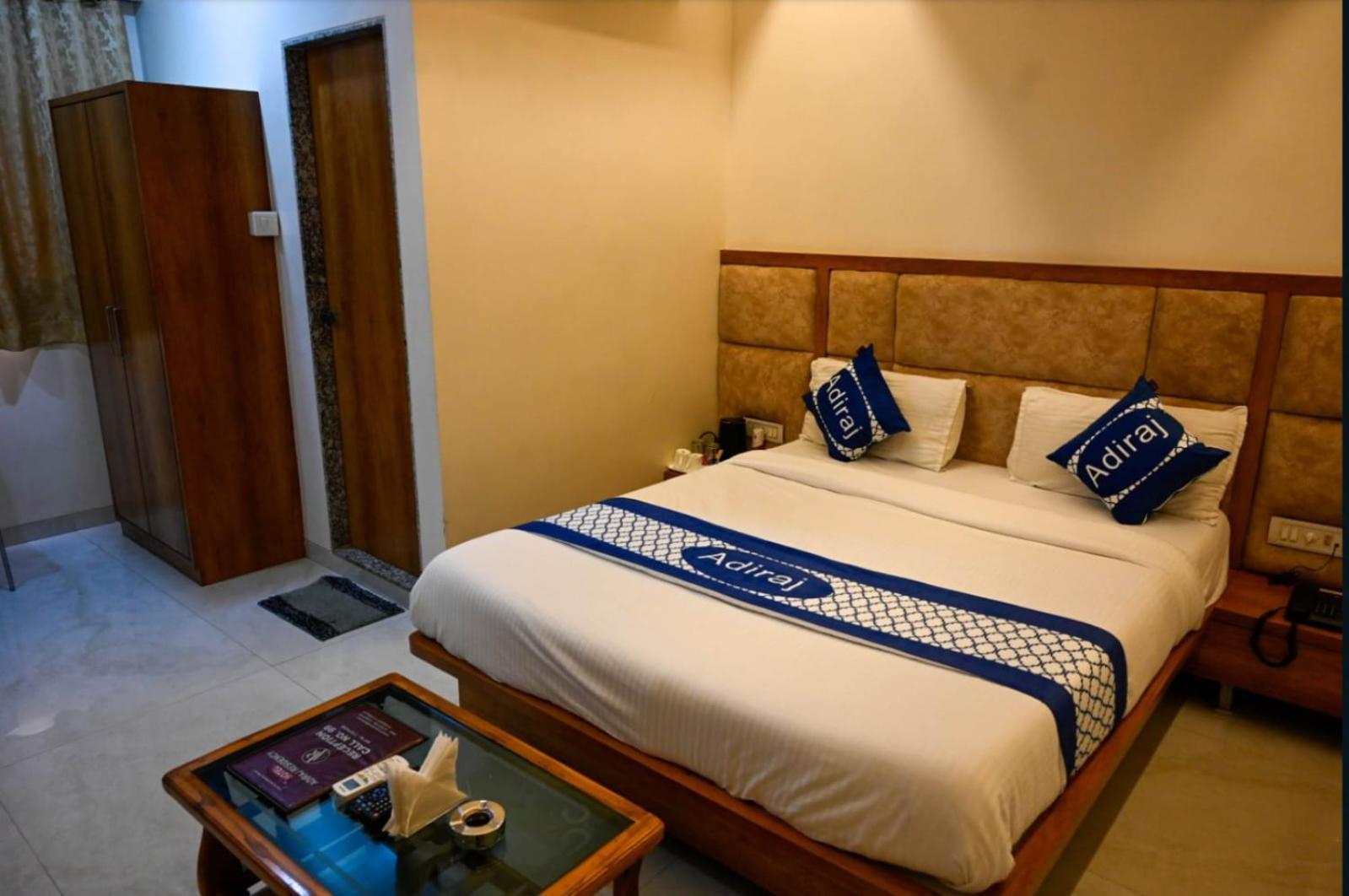 Adiraj Residency Otel Navi Mumbai Dış mekan fotoğraf